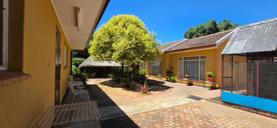 3 Bedroom Property for Sale in La Hoff North West